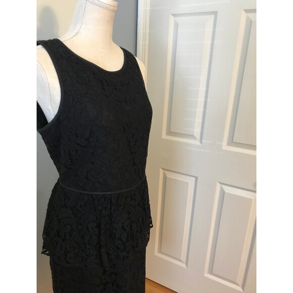 Banana Republic Black Lace Sleeveless Mini Dress with Open Back Size 8 NWOT - Picture 2 of 10